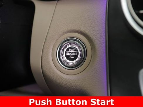 Used 2019 Mercedes-Benz C 300 4MATIC Sedan image 24