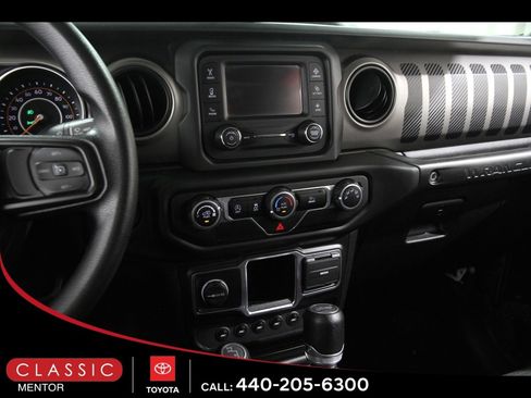 Used 2021 Jeep Wrangler Unlimited Sport image 9