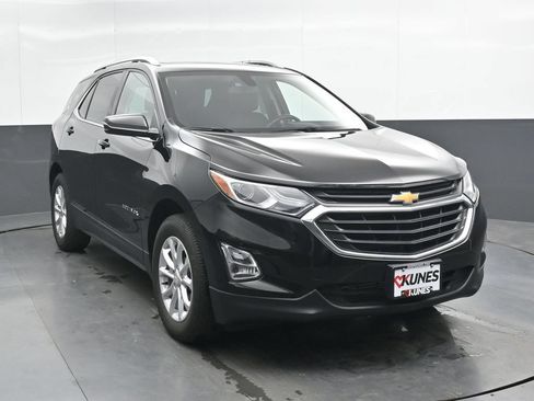 Used 2019 Chevrolet Equinox LT w/ Sun & Navigation Package AWD/4WD image 5