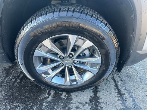 Used 2025 Chevrolet Equinox LT image 21