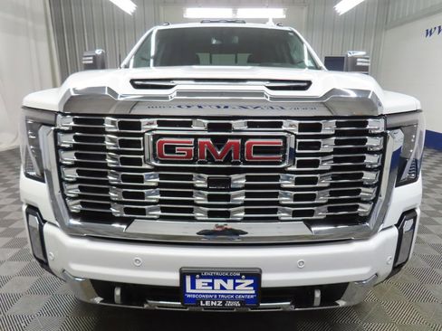 Used 2025 GMC Sierra 3500 Denali image 54