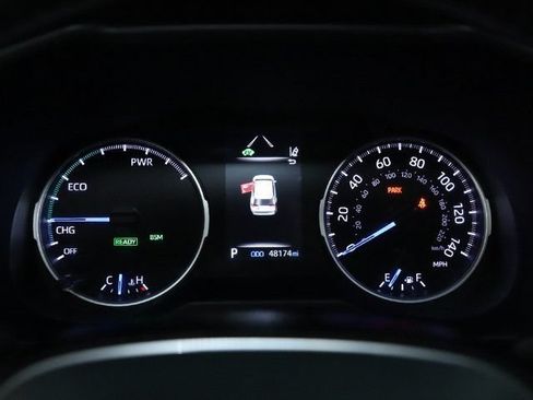 Used 2021 Toyota RAV4 XLE w/ Convenience Package AWD/4WD image 27
