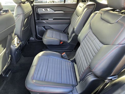 New 2026 Ford Explorer ST-Line w/ ST-Line Street Pack image 6