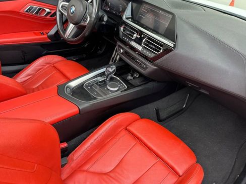 Used 2019 BMW Z4 sDrive30i w/ M Sport Package image 14