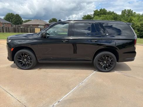 Certified 2023 Cadillac Escalade Sport Platinum w/ LPO, ONYX Package AWD/4WD image 2