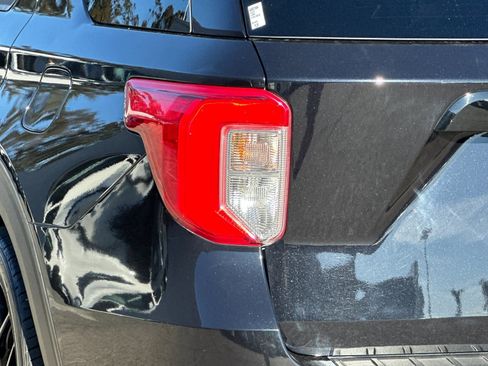 Used 2020 Ford Explorer XLT w/ Equipment Group 202A image 35