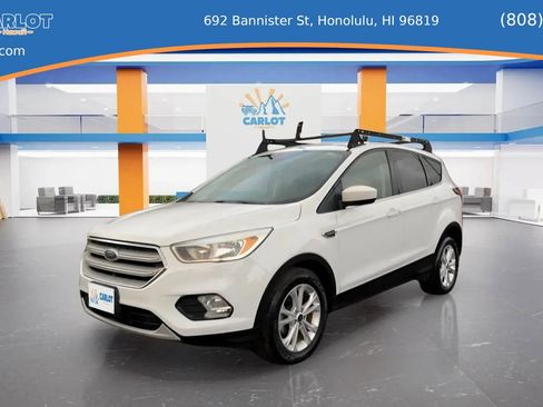 Used 2018 Ford Escape SE w/ Ford Safe & Smart Package image 14