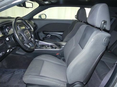 Used 2017 Dodge Challenger R/T image 20