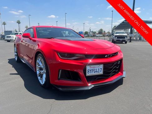 Used 2018 Chevrolet Camaro ZL1 RWD image 1