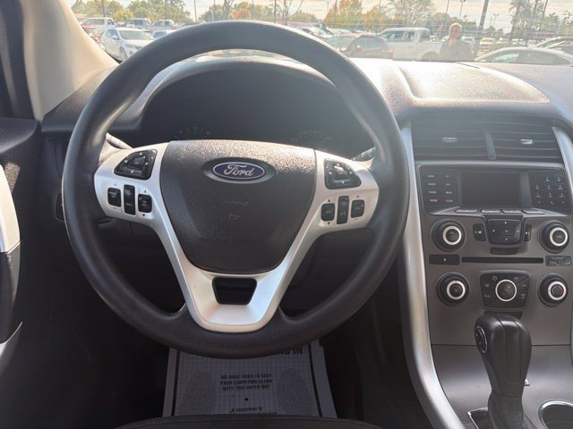 Used 2013 Ford Edge SE FWD image 22