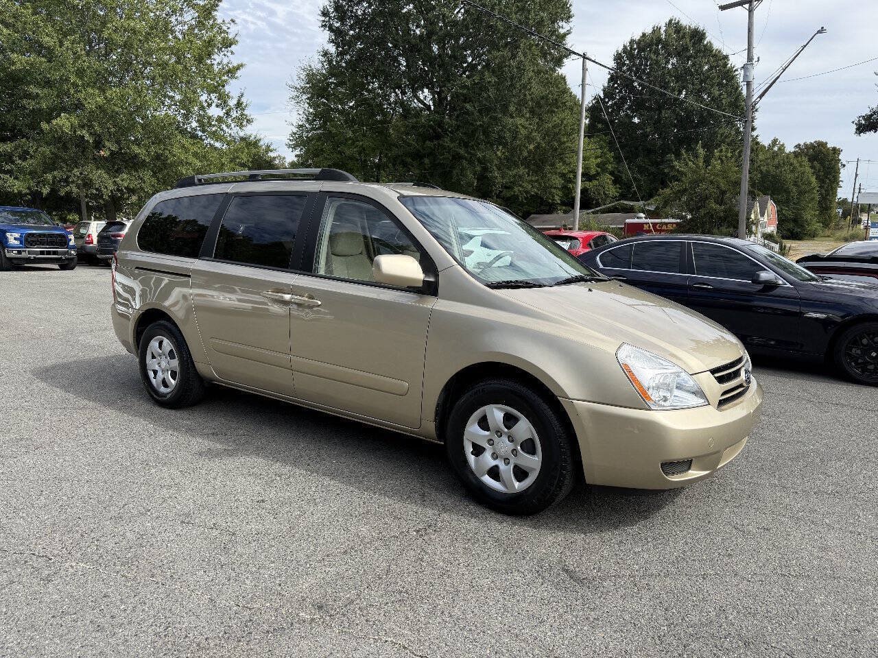 Used 2007 Kia Sedona LX FWD image 4