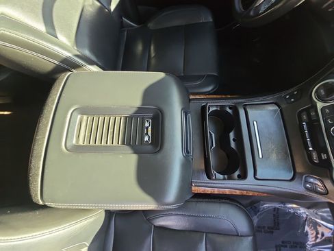 Used 2019 Chevrolet Tahoe Premier image 19
