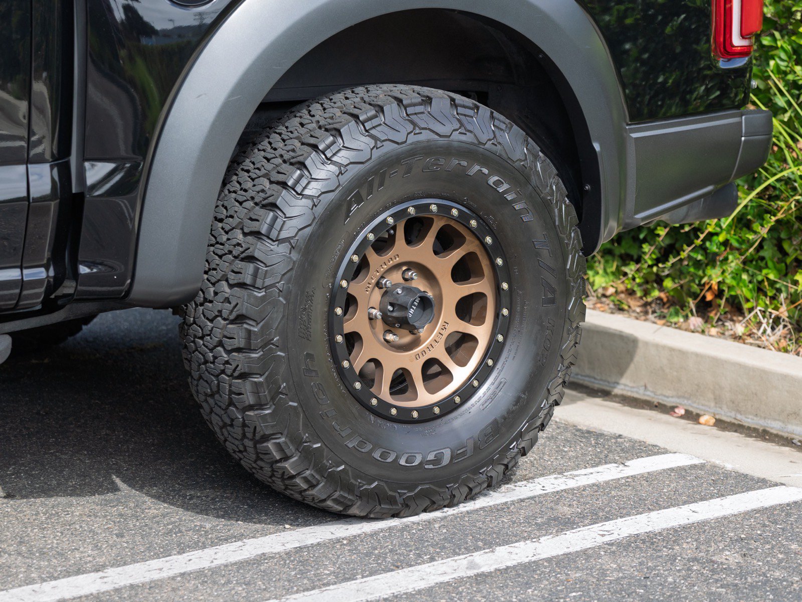Used 2018 Ford F150 Raptor w/ Equipment Group 802A Luxury AWD/4WD image 25