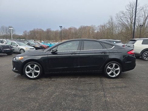 Used 2015 Ford Fusion SE w/ Equipment Group 201A image 4