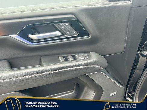 Certified 2025 GMC Yukon XL Denali AWD/4WD image 13