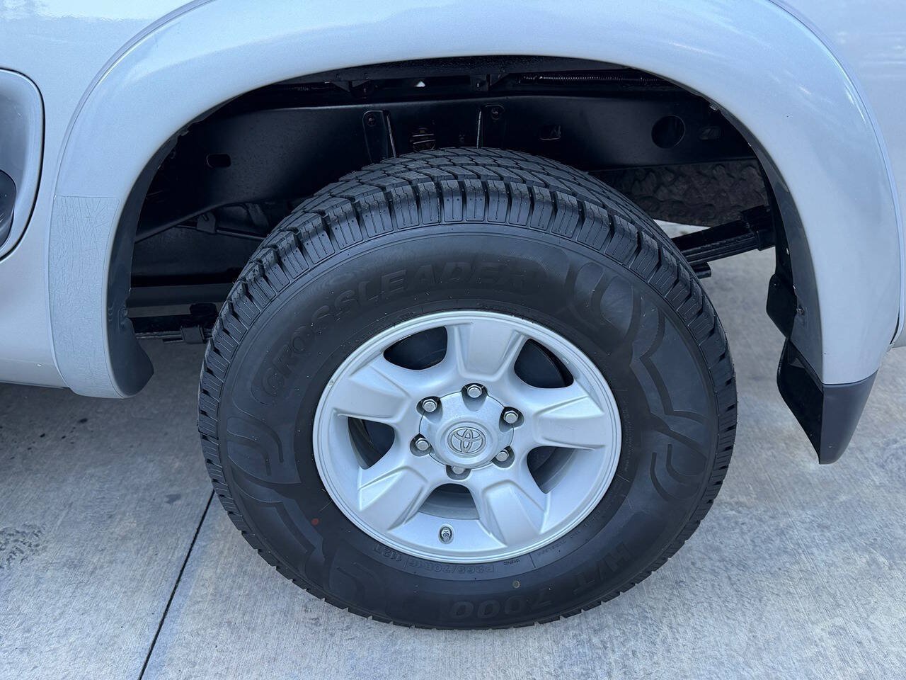Used 2005 Toyota Tundra SR5 w/ TRD Off-Road Pkg AWD/4WD image 23