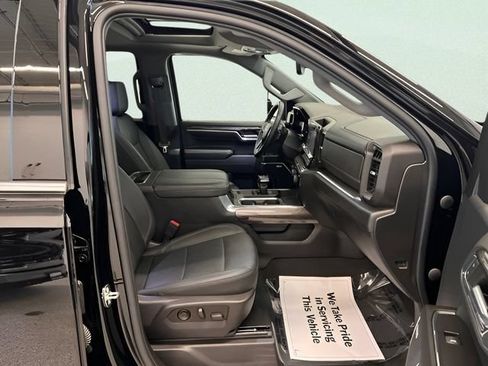 Certified 2023 Chevrolet Silverado 1500 LTZ w/ LTZ Premium Package AWD/4WD image 8