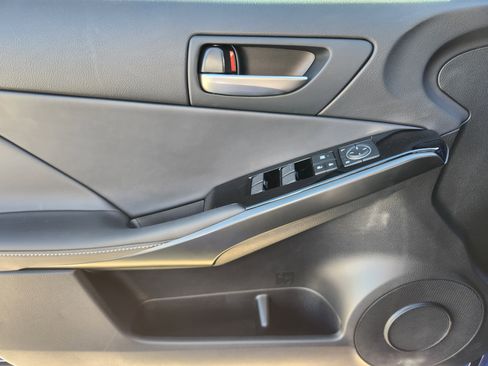 Certified 2025 Lexus IS 350 F Sport image 31