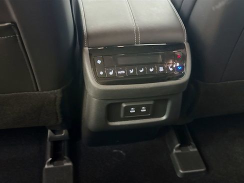 Certified 2026 INFINITI QX60 Luxe w/ Cargo Package image 32