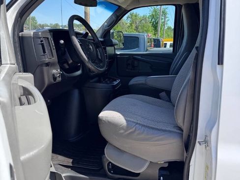 Used 2013 Chevrolet Express 3500 LT w/ LT Preferred Equipment Group image 13
