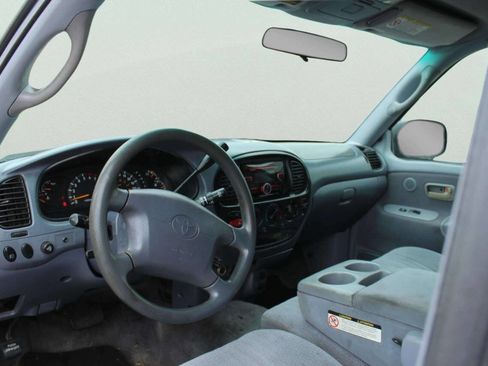 Used 2000 Toyota Tundra SR5 RWD image 9