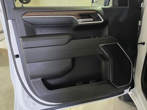 Used 2024 Chevrolet Silverado 1500 RST image 22