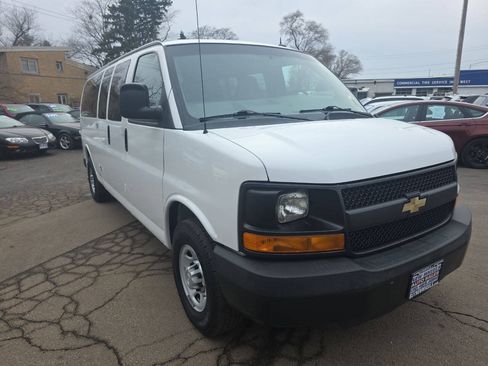 Used 2014 Chevrolet Express 3500 LS RWD image 5