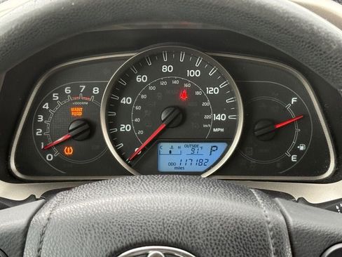 Used 2015 Toyota RAV4 XLE FWD image 22