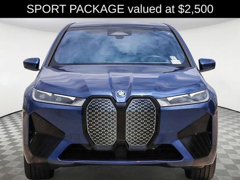 Used 2023 BMW iX xDrive50 w/ Sport Package AWD/4WD image 2