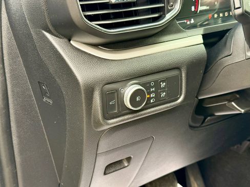 Used 2020 Ford Explorer XLT w/ Equipment Group 202A image 29