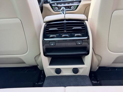 Used 2017 BMW 530i RWD image 36