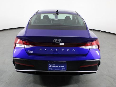 Certified 2025 Hyundai Elantra SEL image 9