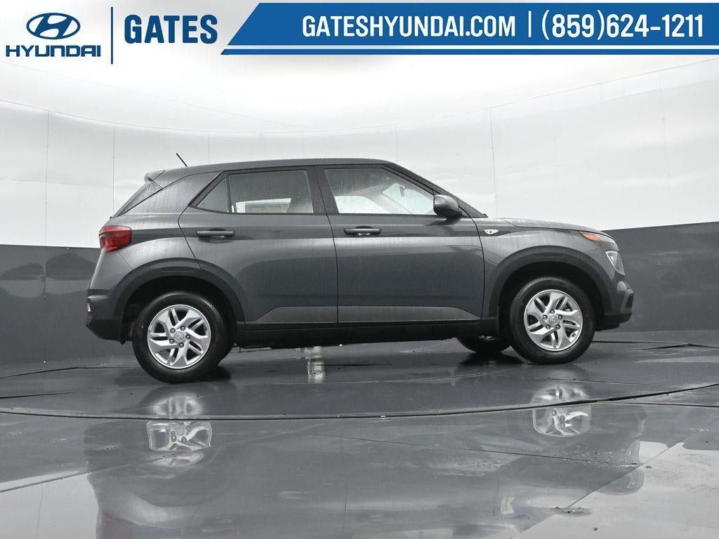 New 2026 Hyundai Venue SE FWD image 40