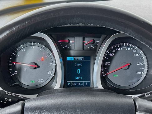 Used 2017 Chevrolet Equinox Premier w/ Enhanced Convenience Package image 12