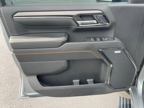 Used 2024 GMC Sierra 3500 AT4 w/ AT4 Premium Plus Package image 11