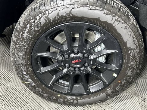 New 2026 Toyota Tundra Platinum image 9