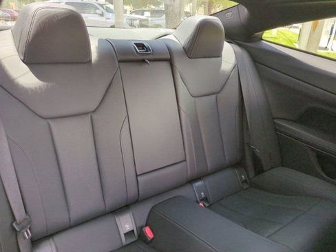 Used 2023 BMW 430i Coupe w/ Convenience Package RWD image 12