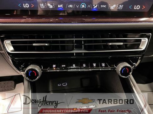 New 2026 Chevrolet Traverse RS w/ LPO, Floor Liner Package FWD image 48