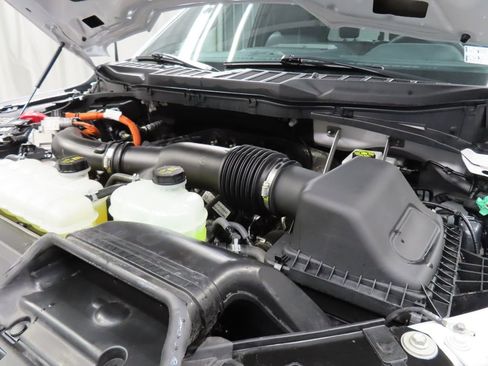 Used 2025 Ford F150 Lariat w/ Bed Utility Package AWD/4WD image 32