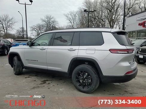 Certified 2025 Jeep Grand Cherokee L Altitude image 8