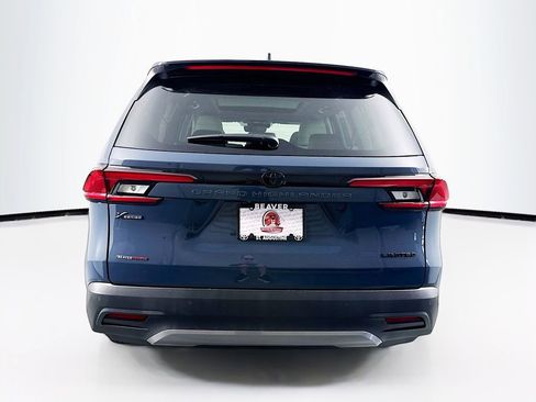 New 2026 Toyota Grand Highlander FWD image 7
