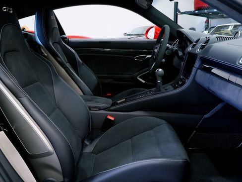 Used 2023 Porsche 718 Cayman GTS w/ GTS Interior Package RWD image 22