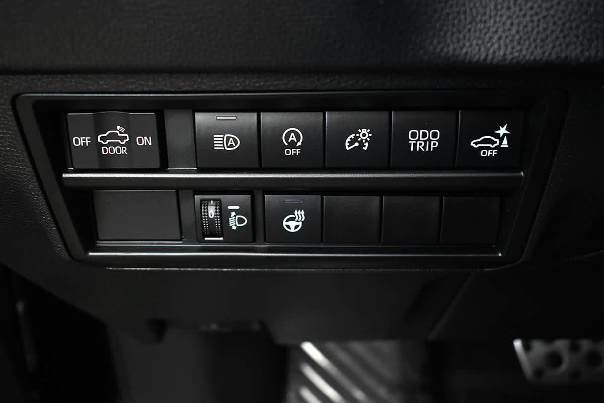 Used 2022 Toyota Tundra SR5 AWD/4WD image 25