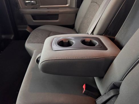 Used 2015 RAM 1500 Classic SLT w/ Luxury Group image 31