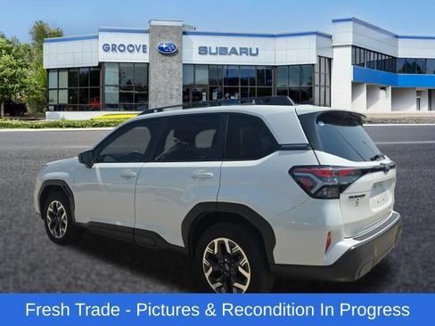 Used 2025 Subaru Forester Premium w/ Convenience Package #1 AWD/4WD image 3