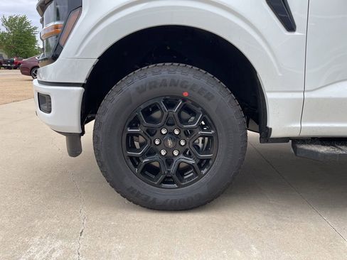 New 2026 Ford F150 XLT w/ FX4 Off-Road Package AWD/4WD image 16