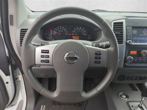 Used 2021 Nissan Frontier SV w/ Midnight Edition Floor Mats image 24