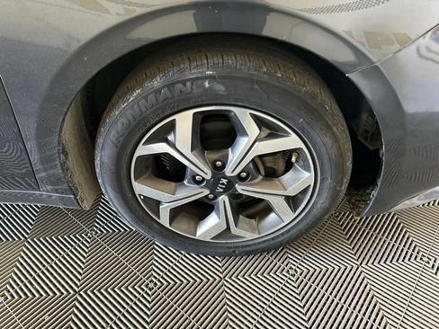 Used 2019 Kia Forte LXS FWD image 38