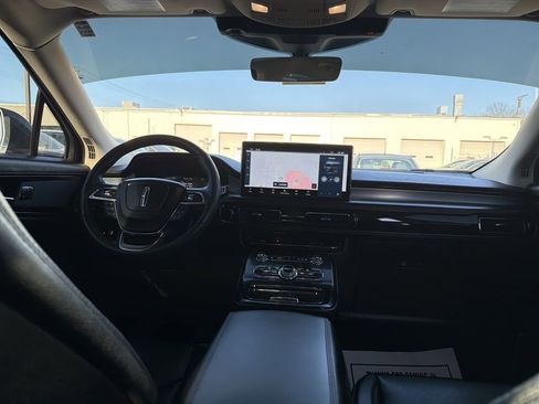 Certified 2023 Lincoln Nautilus Standard w/ Premium Package image 18