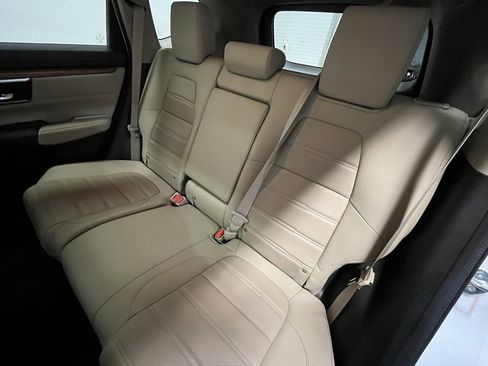 Used 2020 Honda CR-V Touring image 14